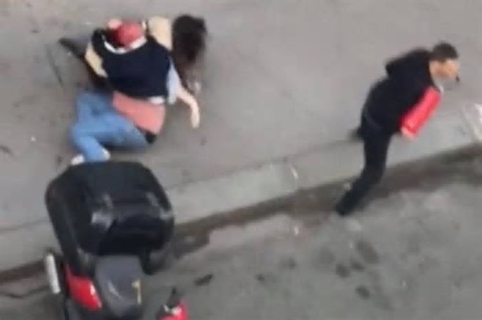 Homens encapuzados tentam sequestrar filha de executivo de criptomoedas em rua de Paris; veja vídeos