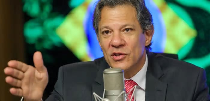 Haddad inicia visita a gigantes da tecnologia em busca de investimentos para data centers no Brasil