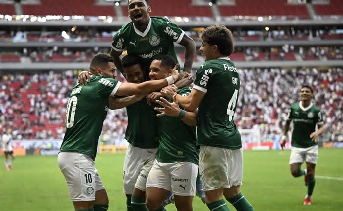Palmeiras garante R$ 23 milhões com classificação na Liberta e pode lucrar ainda mais