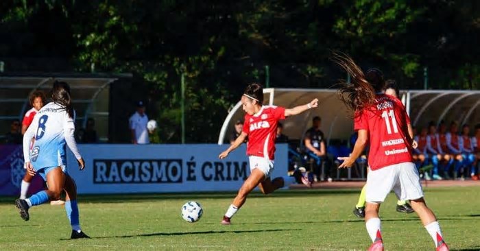 Inter e Grêmio buscam recuperação no Brasileirão Feminino neste final de semana