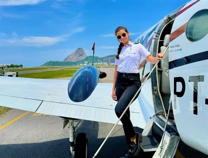 Conheça a piloto de 23 anos que realizou pouso após pane em voo com Lívia Andrade