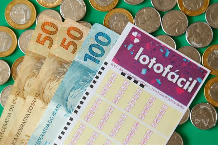 Lotofácil: prêmio milionário é dividido para dois apostadores; veja detalhes