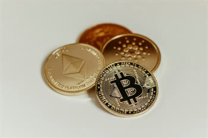 Bitcoin acumula queda de 2,6% em 7 dias, mas caminha para fechar maio com ganho de 12%