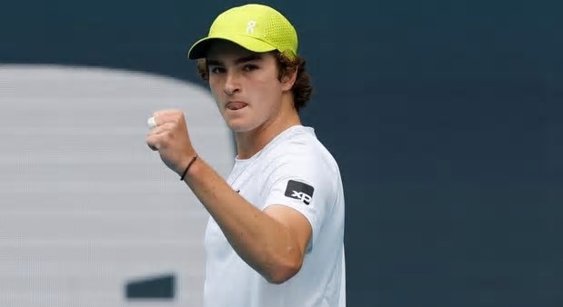 João Fonseca estreia em Roland Garros: Onde assistir?