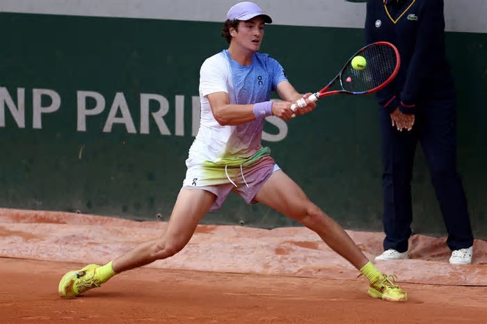 João Fonseca revela 'déjà-vu' na estreia arrasadora em Roland Garros