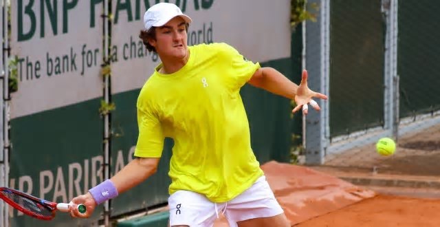 João Fonseca estreia hoje em torneio de tênis realizado em Paris com quadra para 1.500 pessoas