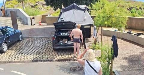 Turismo de campismo “selvagem” continua no Miradouro do Guindaste