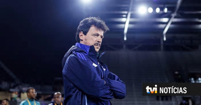 OFICIAL: Fernando Diniz é o novo treinador de Nuno Moreira no Vasco da Gama