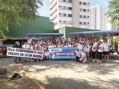 Caminhada da Adoção dá visibilidade a crianças e emociona Fortaleza