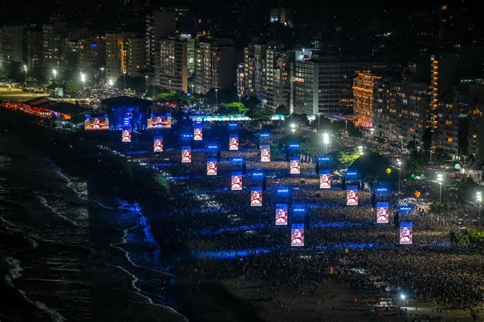 Público do show de Lady Gaga superou o previsto no contrato da cantora