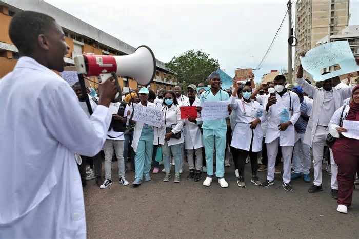 Greve dos profissionais de saúde em Moçambique estende-se por mais 30 dias