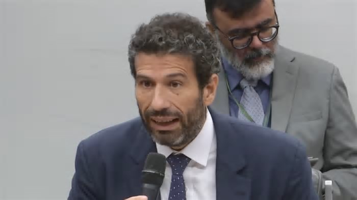 Bilionários brasileiros pagam alíquota efetiva de 5%, diz secretário