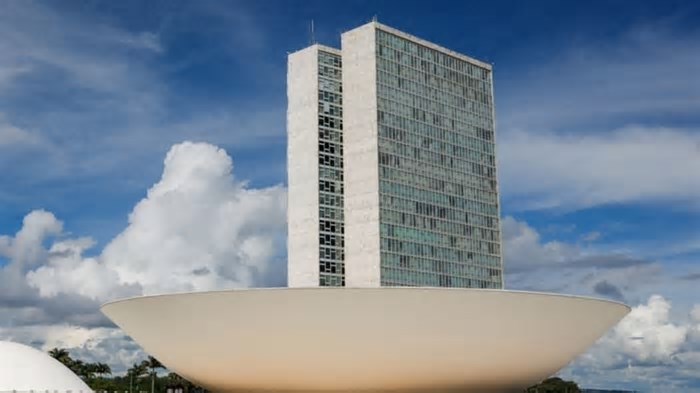 Plano de saúde de congressistas gera rombo de R$ 36 milhões