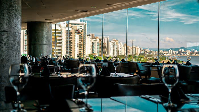 5 restaurantes em hotéis para curtir em Florianópolis