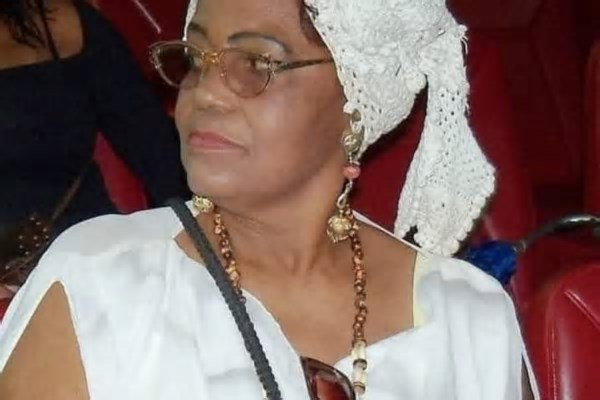Yalorixá Mãe Elda de Oxóssi morre aos 76 anos