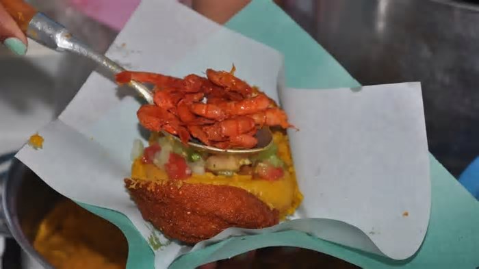 5 melhores destinos no Brasil com comidas típicas que você precisa experimentar