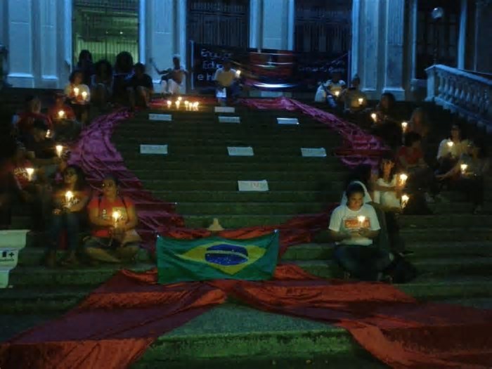 Recife recebe vigília internacional em memória das vítimas de Aids