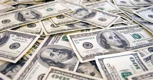 Dólar avança e Ibovespa tem leve queda em meio a alívio entre EUA e China e Superquarta