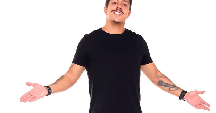 Humorista Renato Albani apresenta espetáculo de comédia em Caxias do Sul