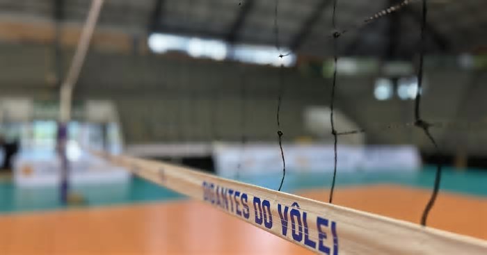 Com campeões olímpicos e estrelas da modalidade, Desafio Gigantes do Vôlei ocorre neste sábado