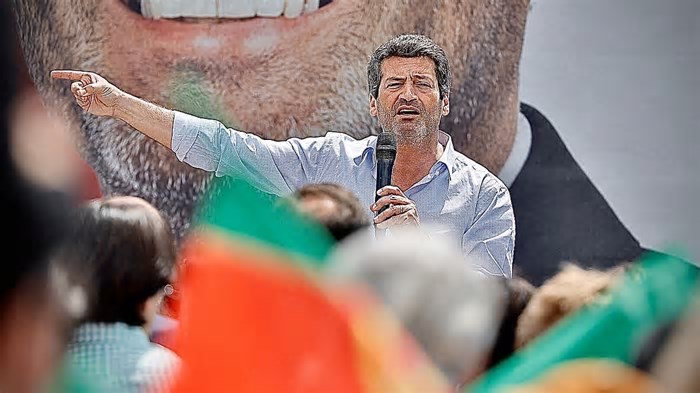 André Ventura recorre a saúde e portagens para pedir maioria absoluta para o Chega no Algarve