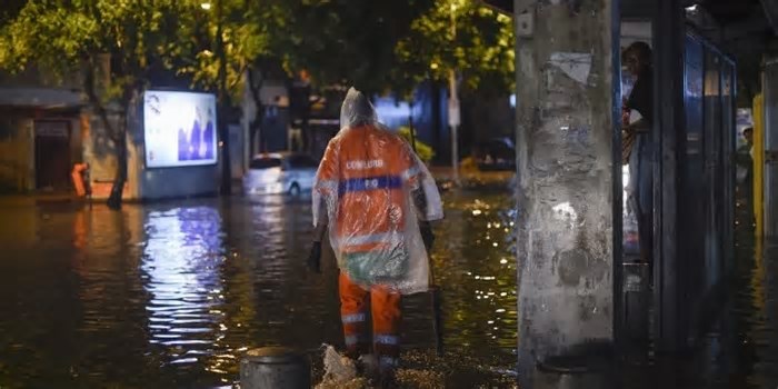Fortes chuvas no Rio de Janeiro deixam mortos e causam estragos; veja