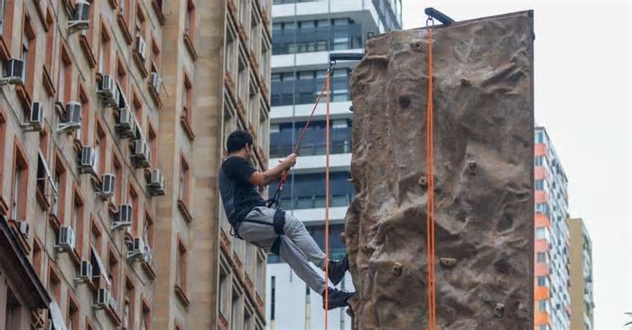 Dia do Desafio tem parede de escalada na Esquina Democrática e treino de corrida na orla do Guaíba nesta quarta