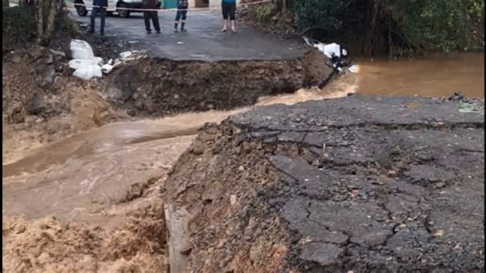 Temporais causam estragos no RS e Defesa Civil mantém alerta