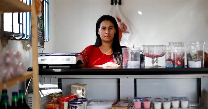 Quase 76% dos minimercados atingidos pela enchente no RS ainda não se recuperaram totalmente, mostra pesquisa
