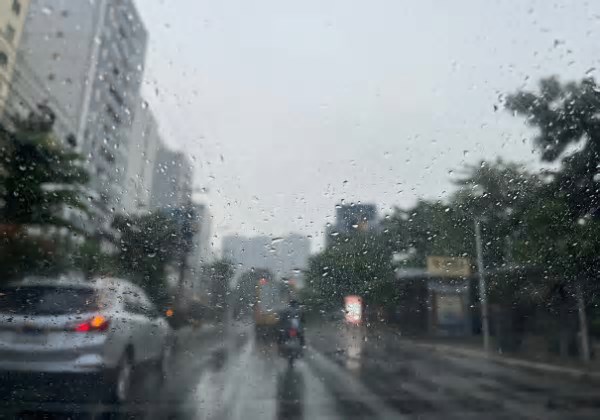 Salvador terá semana de tempo instável com previsão de chuvas até domingo (1º)