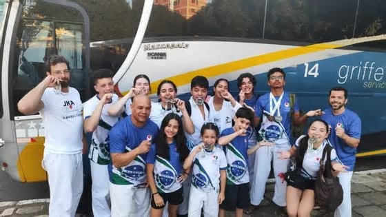 Seis atletas de Paranavaí conquistam sete medalhas na Copa do Brasil de Karatê