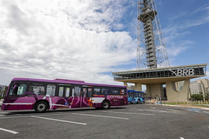 City tour cívico passa a ser permanente e gratuito em Brasília