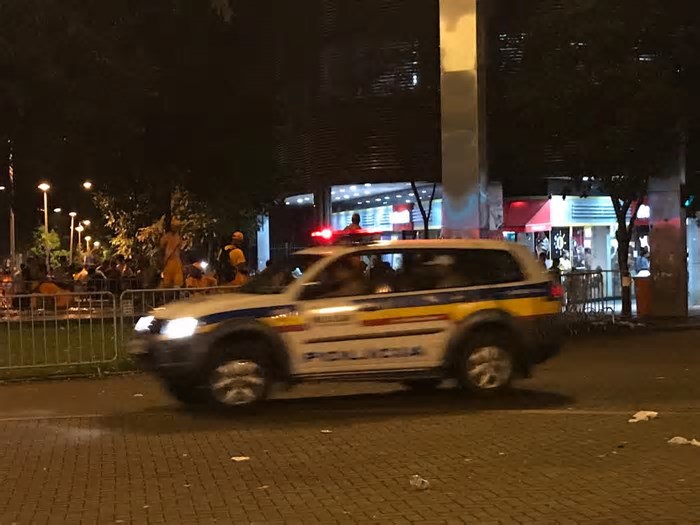 Comemoração de aniversário em casa de shows na Pampulha BH termina em confusão generalizada