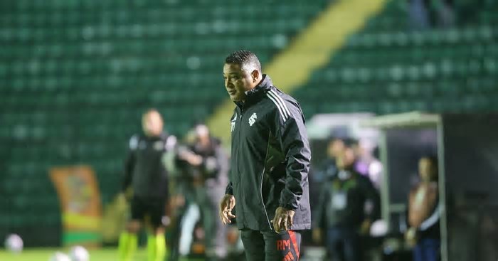 Roger Machado vê o Internacional com capacidade para o título