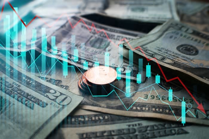 Ibovespa se aproxima de novo recorde após falas de Galípolo sobre a Selic