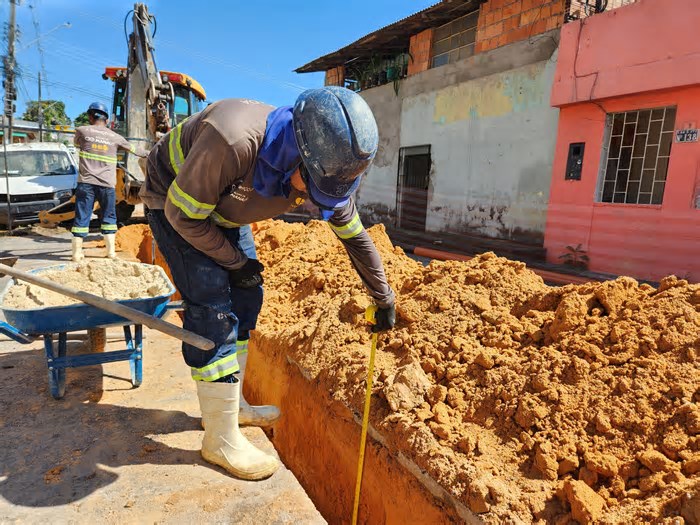 Bairro Amazonino Mendes é contemplado com infraestrutura de esgotamento sanitário