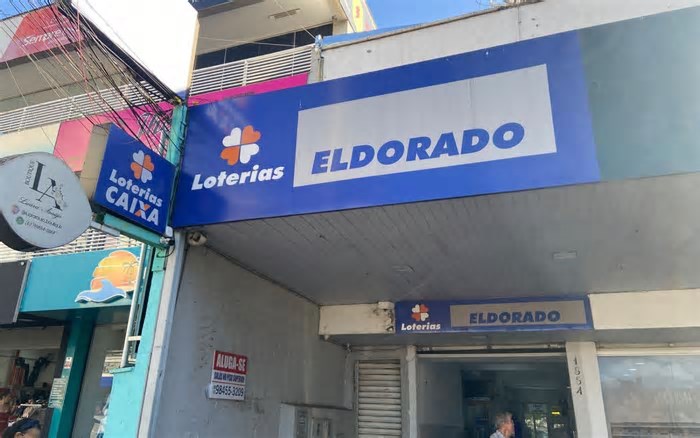 Dois ganhadores da Mega-Sena resgatam prêmio de mais de R$ 10 milhões, em Goiânia