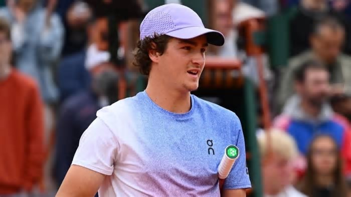 João Fonseca alcança melhor posição da carreira no ranking da ATP