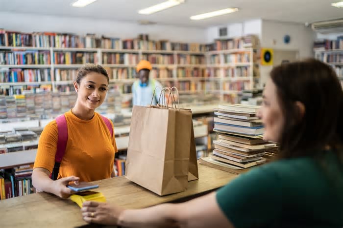 Comércio varejista no Brasil registra aumento de 0,6% em abril, diz levantamento