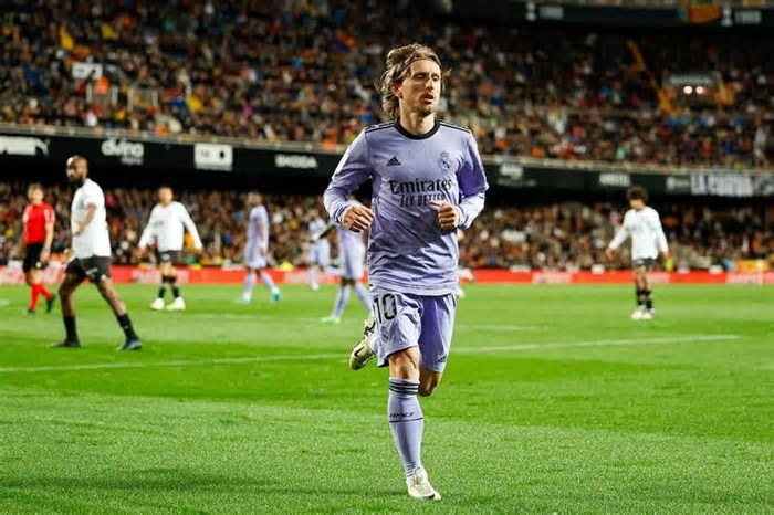 Carlo Ancelotti opens up on Luka Modric's Real Madrid future
