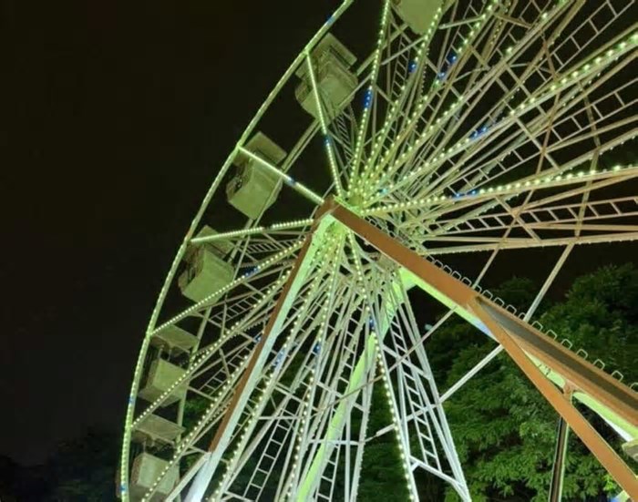 Roda-gigante de 22 metros do Lollapalooza chega a Campo Grande