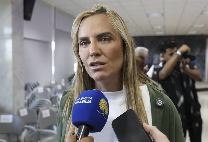Celina Leão reúne secretários e administradores para tratar de ações e projetos do governo