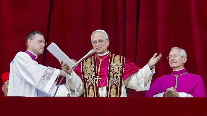 Leão XIV inicia oficialmente seu pontificado neste domingo