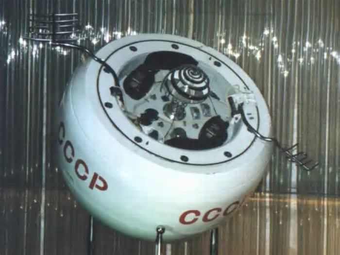 Sonda espacial de meia tonelada por cair na Terra nos próximos dias, alerta pesquisador