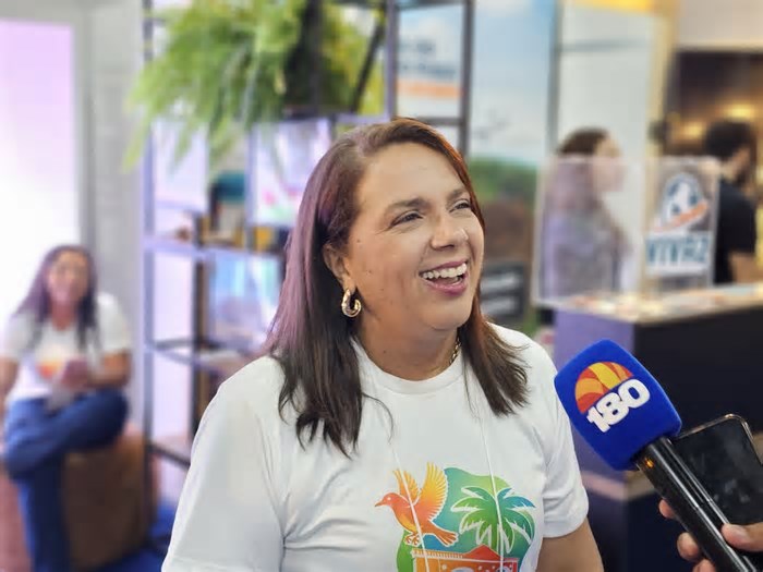Secretária Luciana Lemos apresenta belezas e atrativos turísticos de Caxias na FETUR 2025