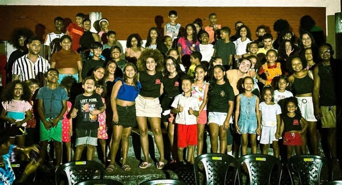ONG retoma nova temporada do projeto Cine Quebrada com cultura e assistência social