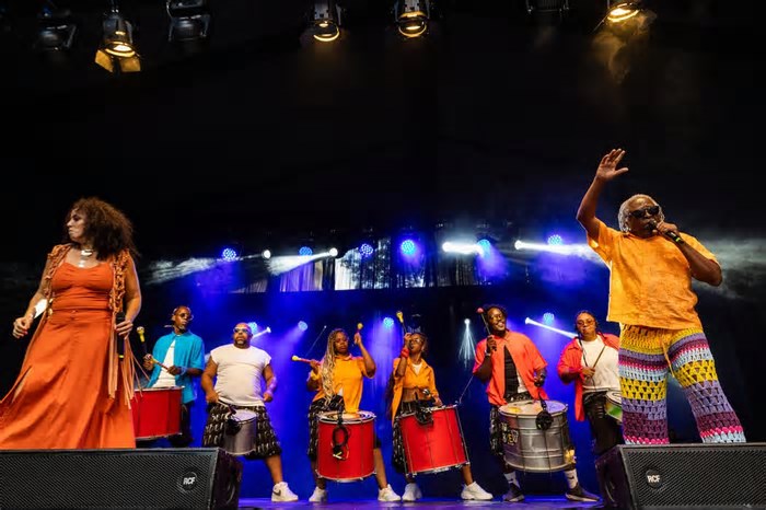 Show gratuito em Betim celebra cultura percussiva mineira com música e dança