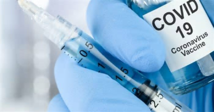 Dia D de vacinação em Salvador aplica quase 9,5 mil doses contra gripe e Covid