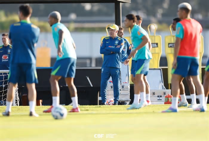No dia de Ancelotti, relembre as estreias dos últimos técnicos na seleção brasileira