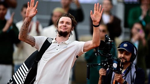 Irreverente cazaque Bublik responde se jogaria o Rio Open